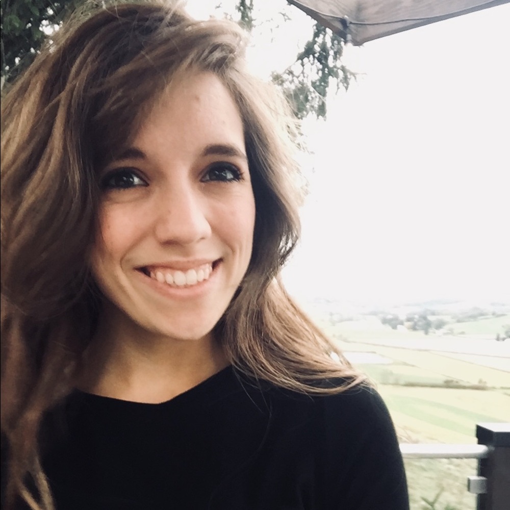 Meet your Posher, Victoria